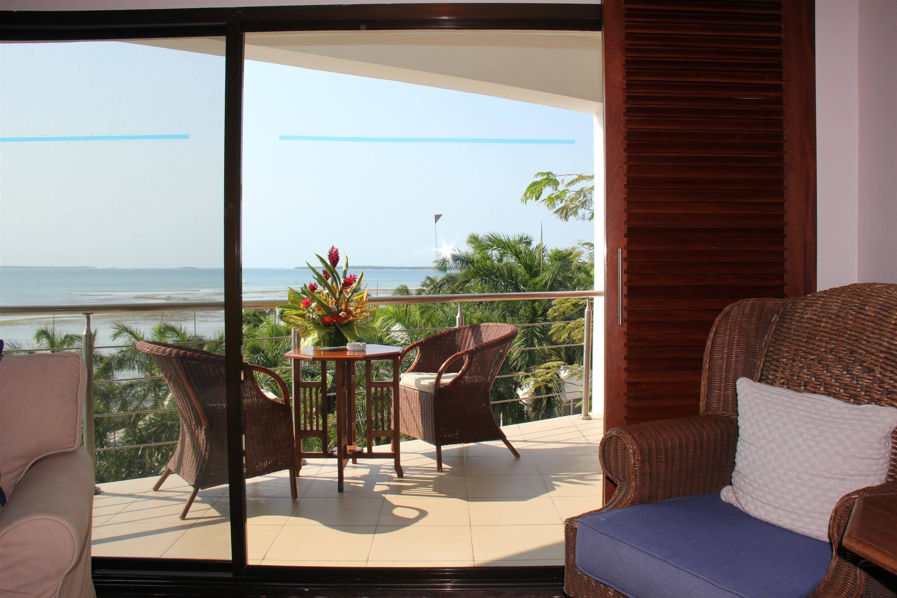 Coral Hotel 4*