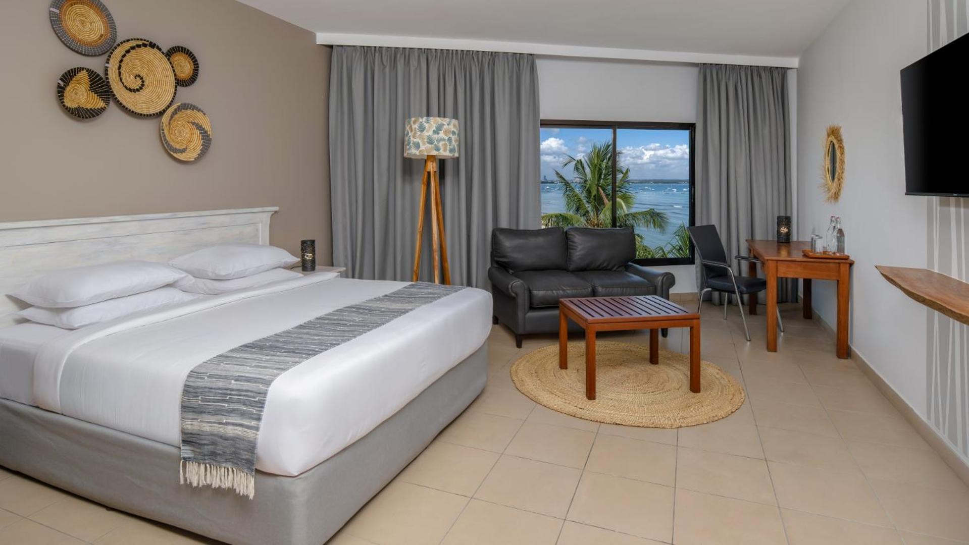 Coral Hotel 4*